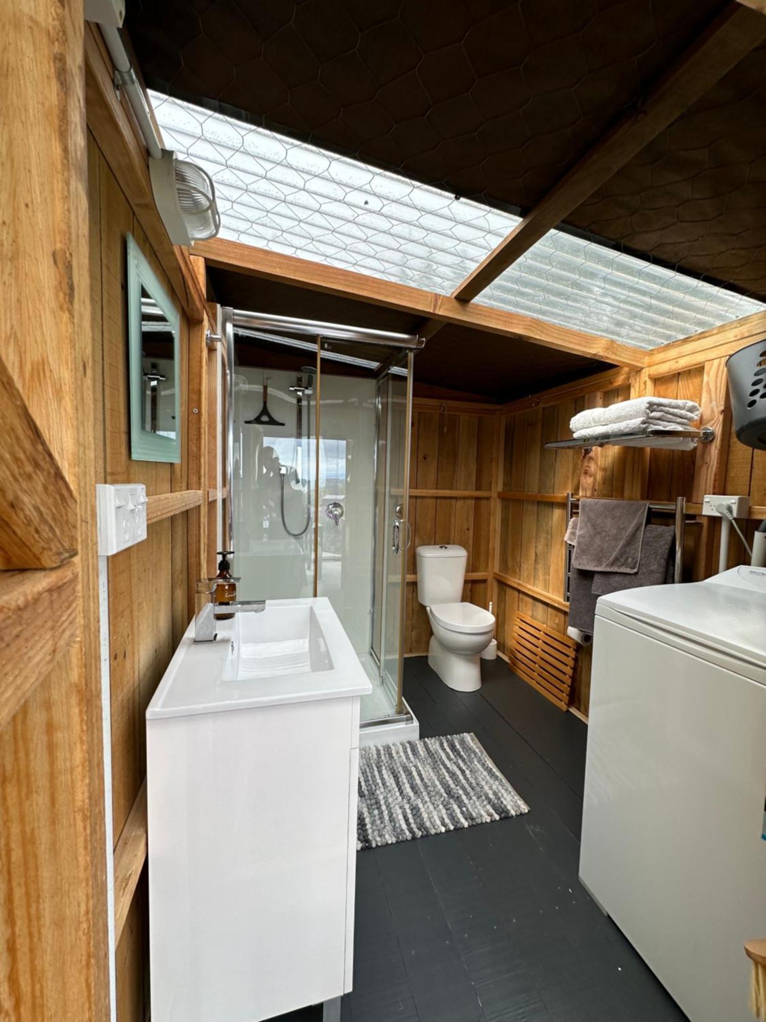 Appartement The Shed With A View à Mahana Extérieur photo